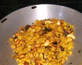 A picture of step 3 of Corn flakes bhel.