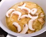 Hình bước làm 3 của món 🌱 Canh Măng Chua Nấm Chay