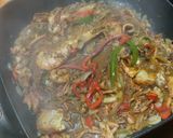 Foto del paso 5 de la receta: Paella de mariscos al vino
