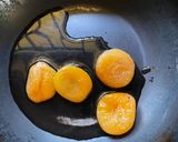 A picture of step 3 of Chia Seeds Pudding with Apricot compote.
