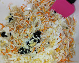 Foto del paso 2 de la receta: Ensaladilla de rallado de surimi