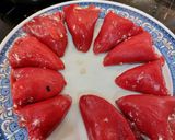 Foto del paso 4 de la receta: Pimientos de piquillo rellenos de bacalao gambas con bechamel y salsa bilbaina