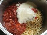 Cheese baked bolognese spaghetti bước làm 9 hình
