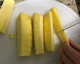 Foto del paso 1 de la receta: Postre de piña al brandy con canela