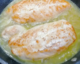 Foto del paso 5 de la receta: Solomillo de pavo con salsa de cebolla