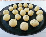 Foto del paso 2 de la receta: Tortitas de patata y queso
