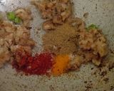 A picture of step 7 of Stuffed spinach curry.