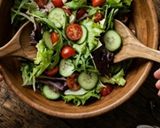 Foto del passaggio 3 della ricetta Insalatona mista ai semi