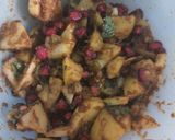 A picture of step 1 of Aloo anarkali raita.