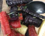A picture of step 3 of Rosemary roasted carrots.