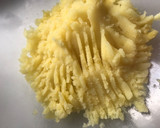 Foto del paso 2 de la receta: Panellets de mazapán con piñones y otras variedades