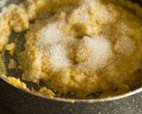 A picture of step 3 of Besan suji modak.