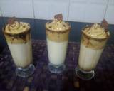 Dalgona coffee recipe step 3 photo