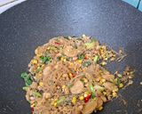Foto langkah ke 5 dari resep Bihun Goreng Tuna Pedas.