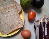 Foto langkah ke 1 dari resep Avocado Egg Toast.