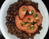 A picture of step 5 of Dry Masala Black Chickpeas (kalay channa).