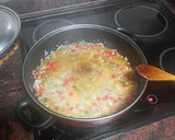 Foto del paso 5 de la receta: Habichuelas compuestas con carne de cochino, papas fritas y huevo duro