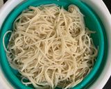 A picture of step 1 of Veg hukka noodles.