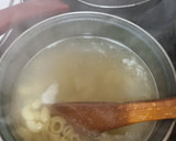 Foto del paso 2 de la receta: Sopa de tiburon con huevo duro