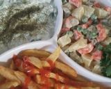 صورة لخطوة 2 من وصفة مقبلات (سلطه روسيه ، جاجيك اوخيار باللبن ونعنع ، بطاطا مقليه)