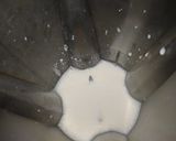 A picture of step 2 of Creamy Date Smoothie.