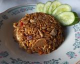 Foto langkah ke 5 dari resep Nasi Goreng Bakso simpel.
