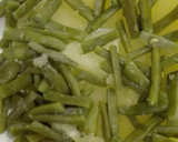 Foto del paso 3 de la receta: Ensalada de patata y judia verde con queso de cabra y atún