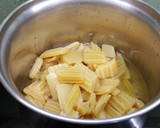 Foto del paso 1 de la receta: Crema de cardo con caviar