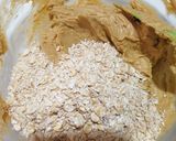 Foto langkah ke 4 dari resep Crunchy oatmeal cookies.