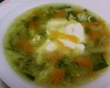 Foto del paso 3 de la receta: Sopa al curry con verduras y huevo escalfado