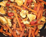 Foto del paso 5 de la receta: Noodles al Wok con pollo y verduritas con salsa teriyaki