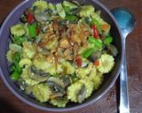 Foto langkah ke 4 dari resep Tumis jagung muda buncis jamur kancing.