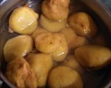 A picture of step 4 of Thandi thandi katti meethi dahi phulki.