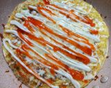 Foto langkah ke 5 dari resep Tortilla Egg Sandwich.