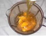 A picture of step 3 of Peach and mango juice.