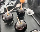Une image de l'étape 7 de Pomme d’amour empoisonnée Halloween 🖤☠️.