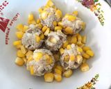 รูปขั้นตอนการทำที่ 4 ของ มีทบอลข้าวโพด🌽