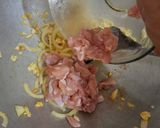 Foto langkah ke 4 dari resep Makaroni Tumis Ayam Bombay.