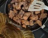 Foto langkah ke 5 dari resep Ayam Goreng Mentega.