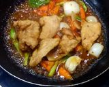 A picture of step 5 of Chicken with Cashew Nuts.