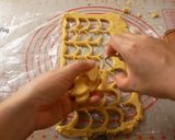 Foto langkah ke 6 dari resep Resep Putri Salju Ekonomis Lembut dan Lumer Dimulut.