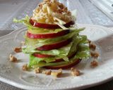 Foto del paso 2 de la receta: Ensalada de manzana y lechuga.🌲