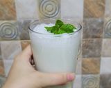 A picture of step 3 of Thandi Thaar Namkeen Lassi.