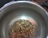 A picture of step 2 of Kodo millet daliya.