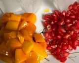 A picture of step 1 of Mango Pomegranate Refreshments.