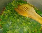 A picture of step 4 of Palak mong daal.