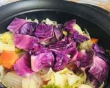Foto del paso 2 de la receta: Crema de Repollo Rojo y Verde 🥄😋