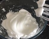 A picture of step 1 of Cloud eggs.