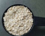 A picture of step 1 of Oats chila with sprouted beans topping.