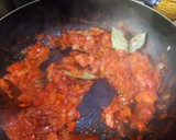 Foto del paso 5 de la receta: Albóndigas de merluza con tomate